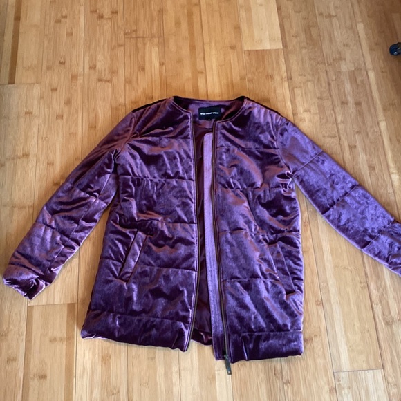 Who What Wear Small Purple Velvet Quilted Zip Up Long Bomber Jacket Coat in EUC - Picture 6 of 14